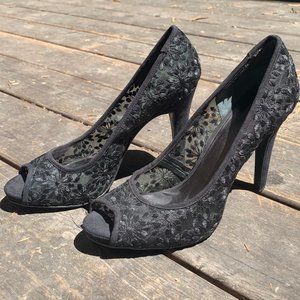 Nine West Black Peep Toe Heels 10M
